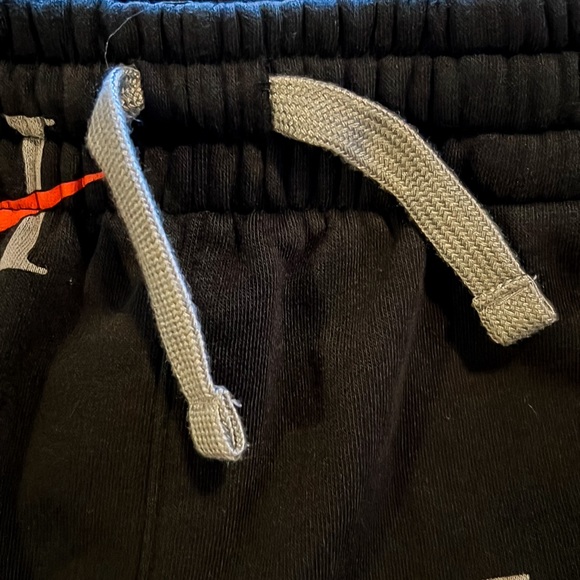 Nike Black and Orange Swoosh Logo Jogger Sweat Shorts Youth Sz XL - Picture 6 of 11